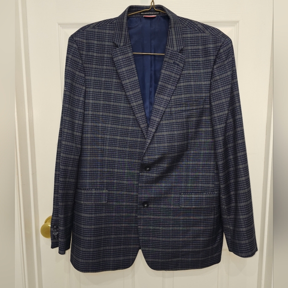 Tommy Hilfiger Men's Blue Plaid Blazer, Size 46L - Picture 2 of 13